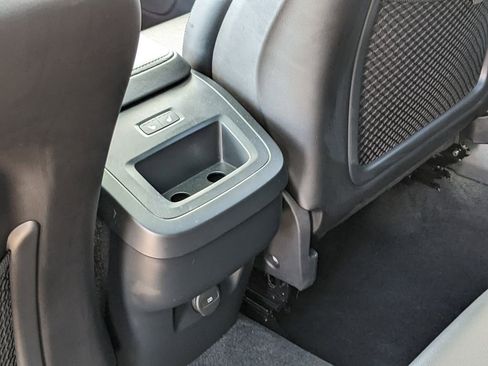 Certified 2023 Volvo XC60 B5 Core w/ Climate Package AWD/4WD image 24