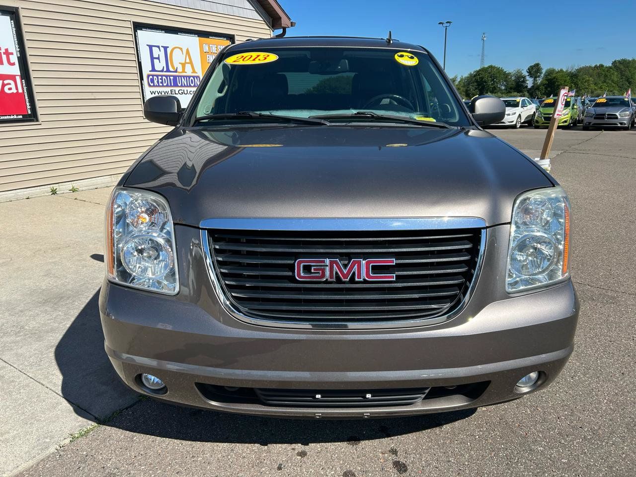 Used 2013 GMC Yukon SLT AWD/4WD image 2