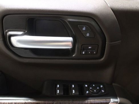 Used 2022 GMC Sierra 1500 Denali w/ Driver Alert Package II AWD/4WD image 18