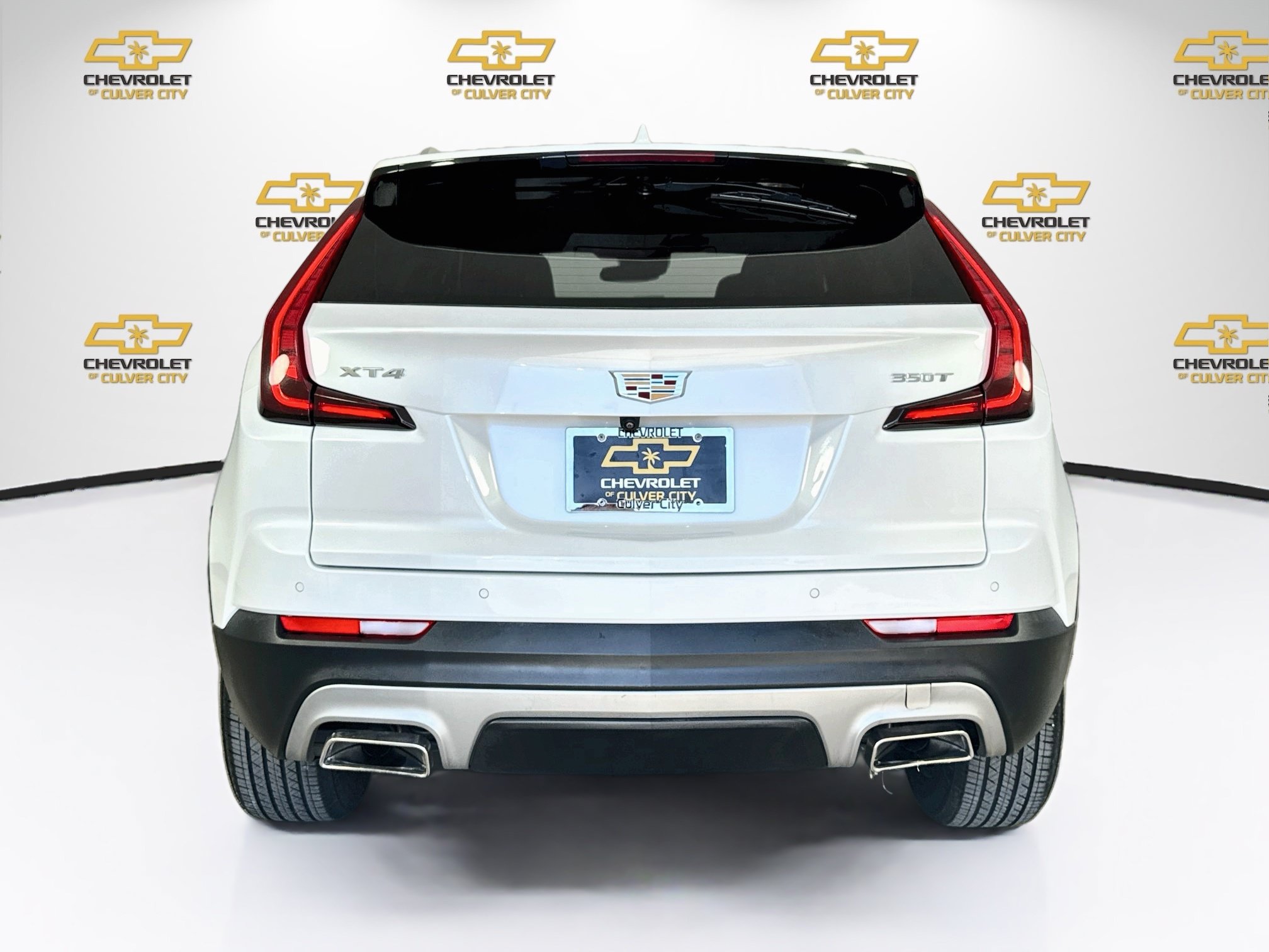 Used 2021 Cadillac XT4 Premium Luxury w/ Cold Weather Package FWD image 7