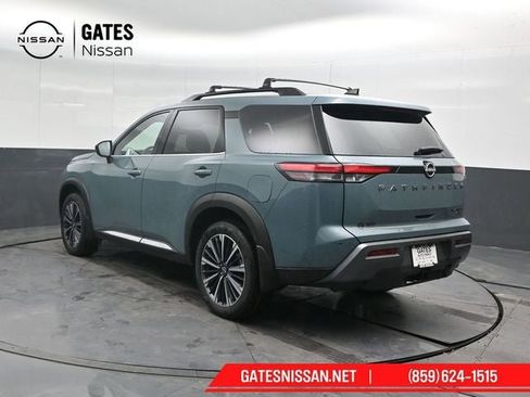 New 2026 Nissan Pathfinder Platinum image 8