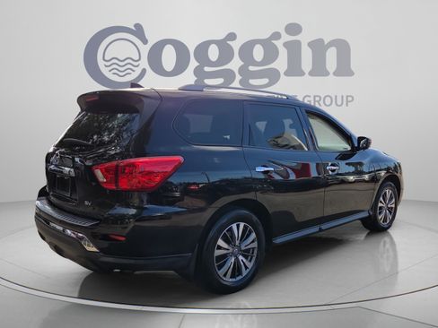Used 2020 Nissan Pathfinder SV FWD image 5