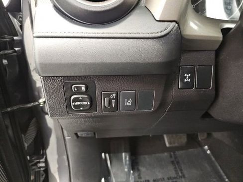 Used 2018 Toyota RAV4 LE w/ All Weather Liner Package AWD/4WD image 16