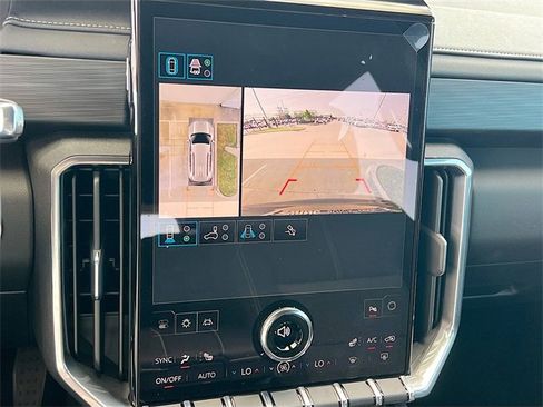 New 2026 GMC Acadia Elevation image 9