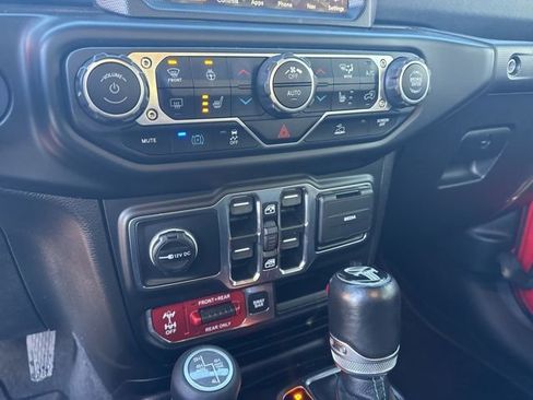 Used 2021 Jeep Wrangler Unlimited Rubicon 4xe w/ Cold Weather Group image 26