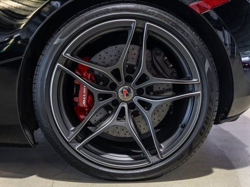 Used 2018 McLaren 720S Performance RWD image 33