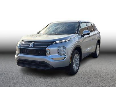 New 2026 Mitsubishi Outlander ES