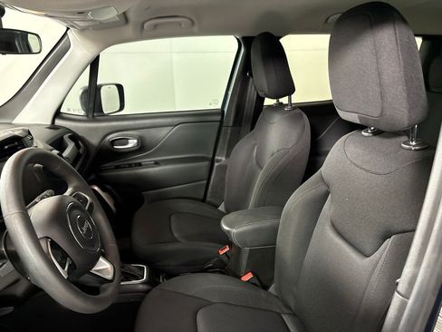 Used 2023 Jeep Renegade Latitude AWD/4WD image 23