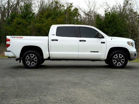 Used 2019 Toyota Tundra SR5 w/ TRD Off Road Package image 5