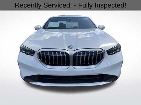 Used 2024 BMW 530i image 3