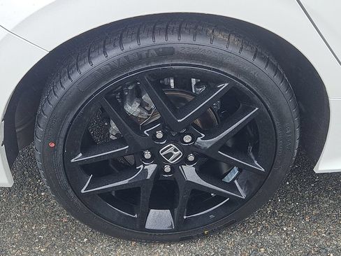Certified 2024 Honda Civic Sport image 9