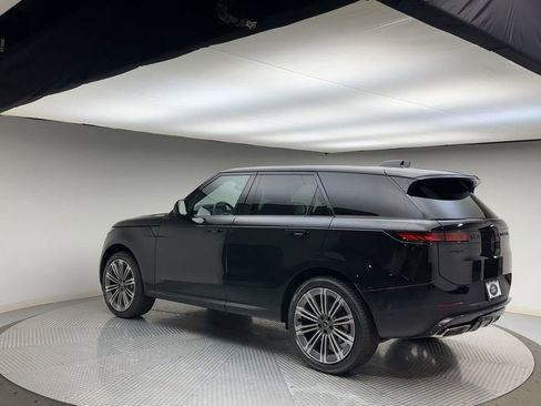 Used 2024 Land Rover Range Rover Sport SE AWD/4WD image 6