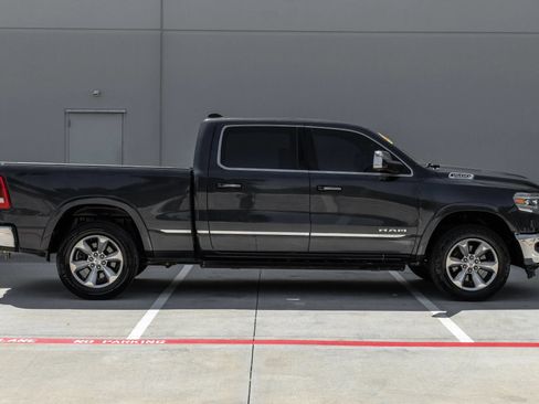 Used 2019 RAM 1500 Limited AWD/4WD image 11