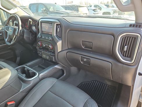 Used 2021 Chevrolet Silverado 3500 LTZ w/ LTZ Convenience Package image 31