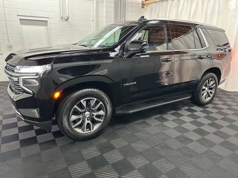 Used 2024 Chevrolet Tahoe LT w/ LT Signature Package image 5