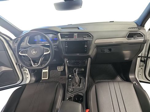 Used 2023 Volkswagen Tiguan SE R-Line AWD/4WD image 9