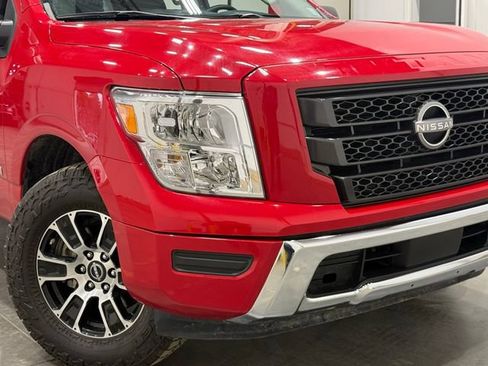 Used 2023 Nissan Titan SV RWD image 40