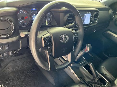 Used 2021 Toyota Tacoma TRD Pro AWD/4WD image 15
