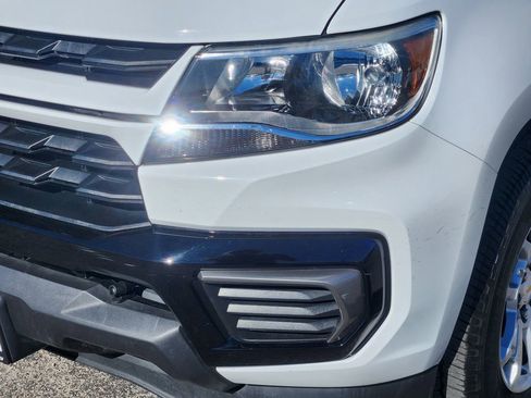 Used 2022 Chevrolet Colorado LT w/ Fleet Safety Package image 10