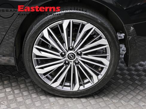 Used 2024 Nissan Altima 2.5 SL AWD/4WD image 8