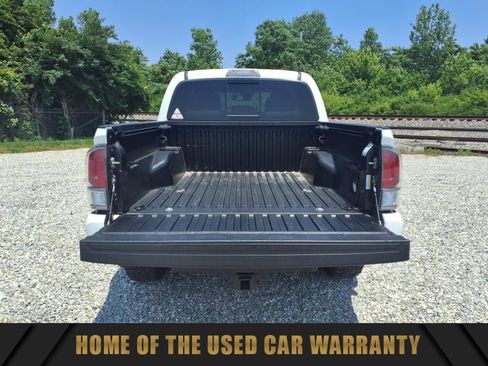 Used 2021 Toyota Tacoma TRD Sport image 9