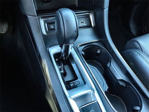 Used 2024 Subaru Ascent Limited w/ Technology Package image 20