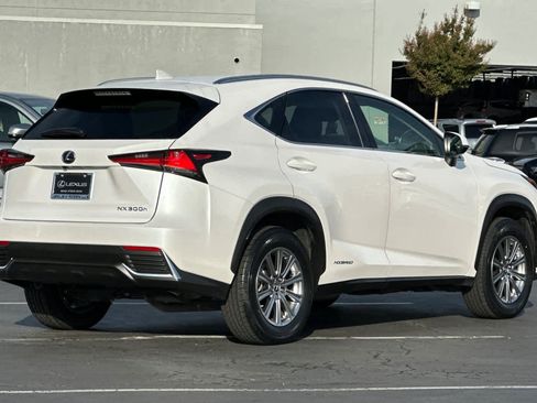 Used 2018 Lexus NX 300h AWD image 2