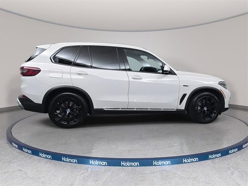 Used 2023 BMW X5 xDrive45e image 5
