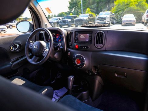 Used 2014 Nissan Cube 1.8 SL w/ SL Preferred Package FWD image 10