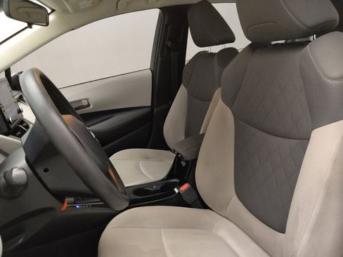 Used 2022 Toyota Corolla LE FWD image 17