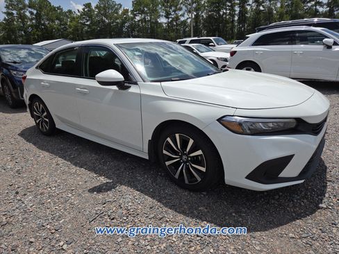 Used 2022 Honda Civic EX image 4