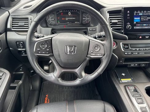 Certified 2024 Honda Passport TrailSport image 18