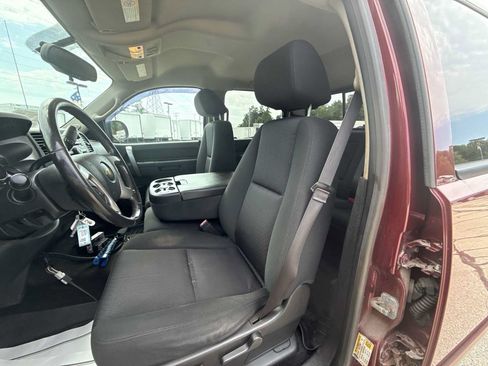 Used 2013 Chevrolet Silverado 2500 LT w/ Interior Plus Package AWD/4WD image 16