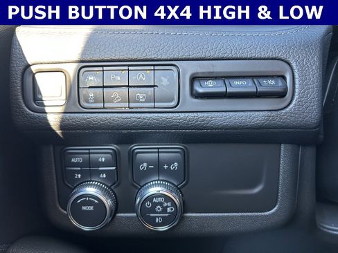 Certified 2023 GMC Yukon Denali image 18