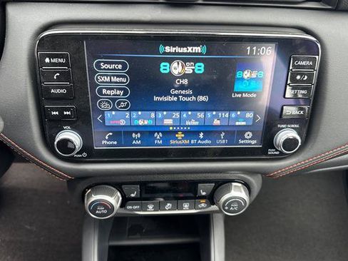 New 2025 Nissan Versa SR w/ Trunk Package image 19