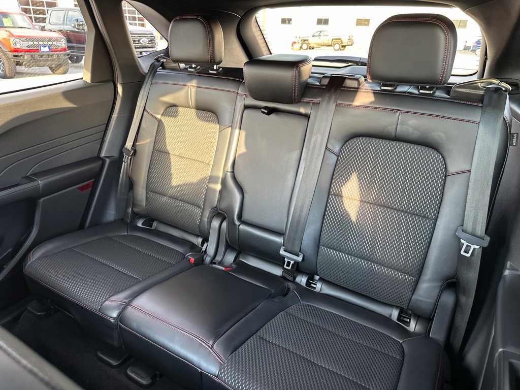 Used 2024 Ford Escape ST-Line w/ Tech Pack #1 AWD/4WD image 12