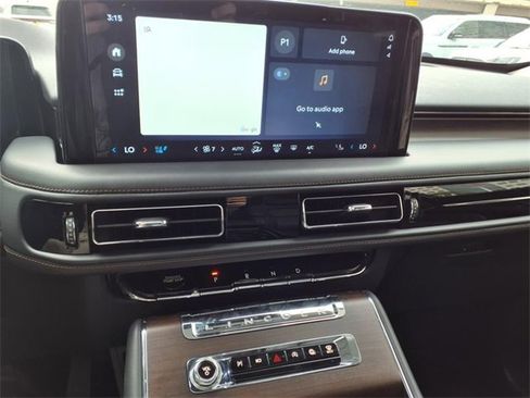 New 2025 Lincoln Aviator Reserve w/ Equipment Group 201A image 14