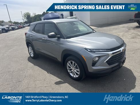 Certified 2025 Chevrolet TrailBlazer LS w/ LS Convenience Package image 1