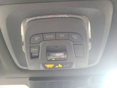 Used 2024 Toyota bZ4X XLE image 27