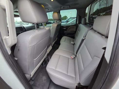 Used 2018 Chevrolet Silverado 2500 W/T AWD/4WD image 9
