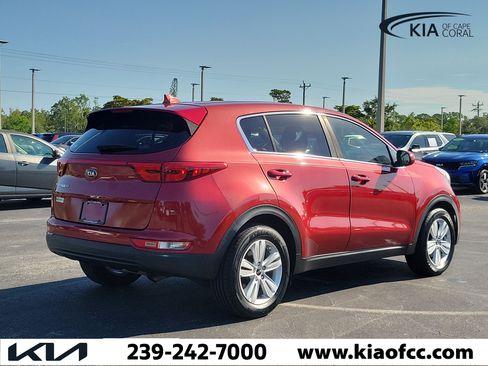 Used 2018 Kia Sportage LX FWD image 6