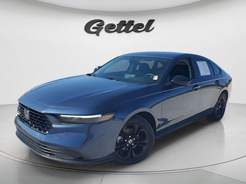 Used 2025 Honda Accord SE image 16