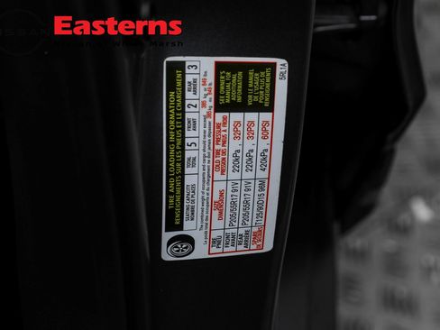 Used 2020 Nissan Kicks SR image 75