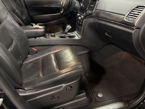 Used 2022 Jeep Grand Cherokee Limited w/ Tech Group image 14