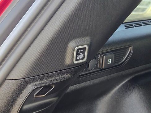 Certified 2024 Jeep Grand Cherokee Altitude image 13