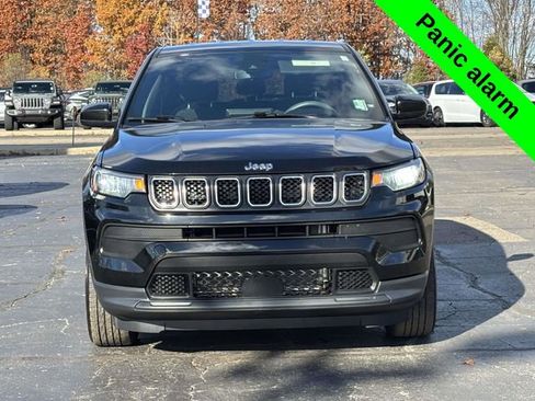 Used 2023 Jeep Compass Sport image 29
