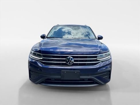 Used 2022 Volkswagen Tiguan SE AWD/4WD image 6