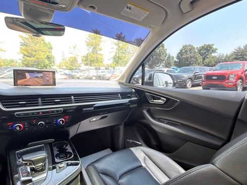 Used 2019 Audi Q7 3.0T Premium Plus AWD/4WD image 35
