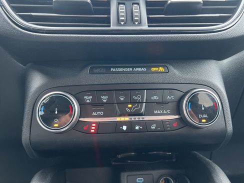 Used 2023 Ford Escape ST-Line w/ Cold Weather Package image 21