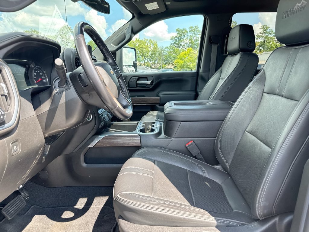 Used 2022 Chevrolet Silverado 3500 High Country AWD/4WD image 21